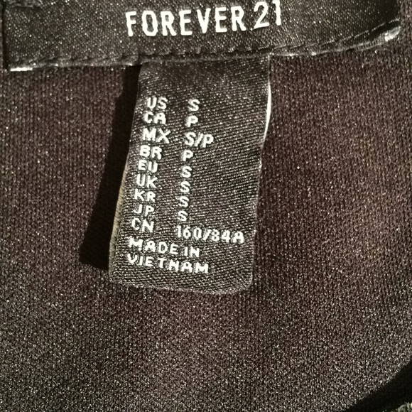 Forever 21 girls size S zip up vest (532) - Picture 3 of 4
